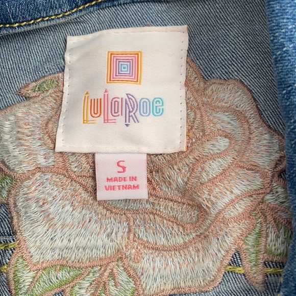 Lularoe Jaxon medium wash blue fitted denim jacket with pink roses - Picture 8 of 14